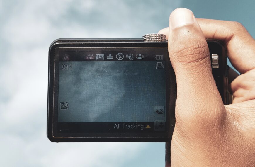 Digicam Lawas Kembali Jadi Favorit Gen Z